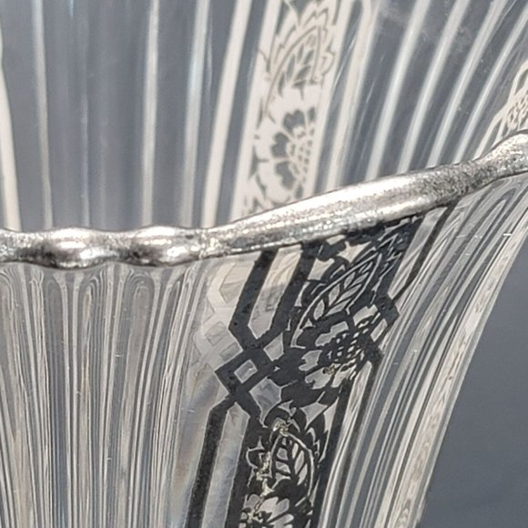 Silver Accented Fluted Glass Vase Vintage Hollywood Deco Style PR311 - Picture 4 of 13